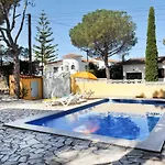 Pinedes