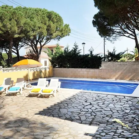 Pinedes Villa
